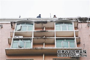 民治街道潜龙花园女子砍伤丈夫后跳楼自杀身亡 都是传销惹的祸