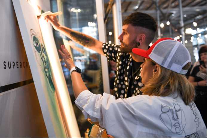 《时代》杂志盈利1000万美元，他做对了什么？-iNFTnews