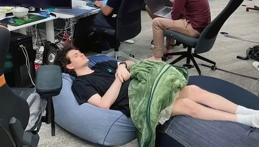 西方主流媒体眼中的SBF：5分钟看完BBC纪录片《加密之王的垮台》