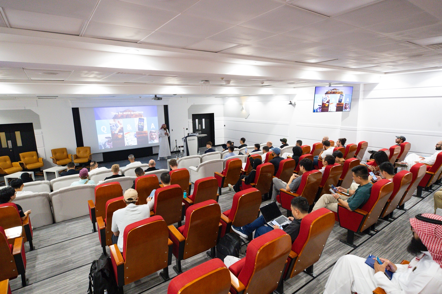 以太坊利雅得活动顺利召开，ChainIDE赋能沙特开发者生态