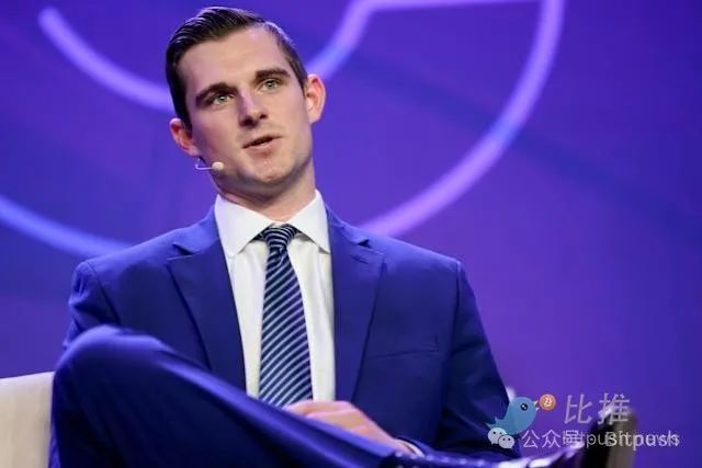 从橄榄球手到“加密军师”，29岁的Bo Hines是如何“逆袭”白宫的？