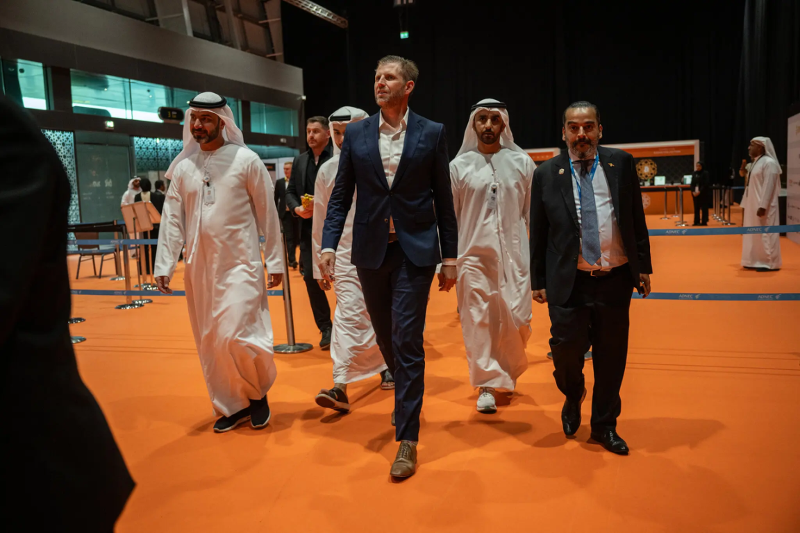 特朗普的“金皮书”战略：加密货币背后的政治算盘        